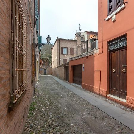 Ferrara Casa Dell'Archivolto Con Garage Apartment Екстериор снимка
