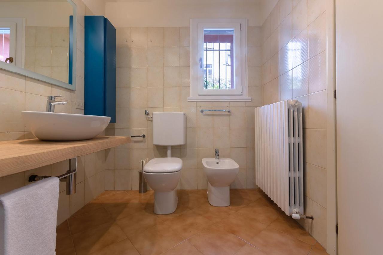 Ferrara Casa Dell'Archivolto Con Garage Apartment Екстериор снимка