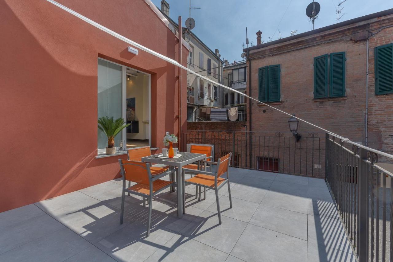 Ferrara Casa Dell'Archivolto Con Garage Apartment Екстериор снимка