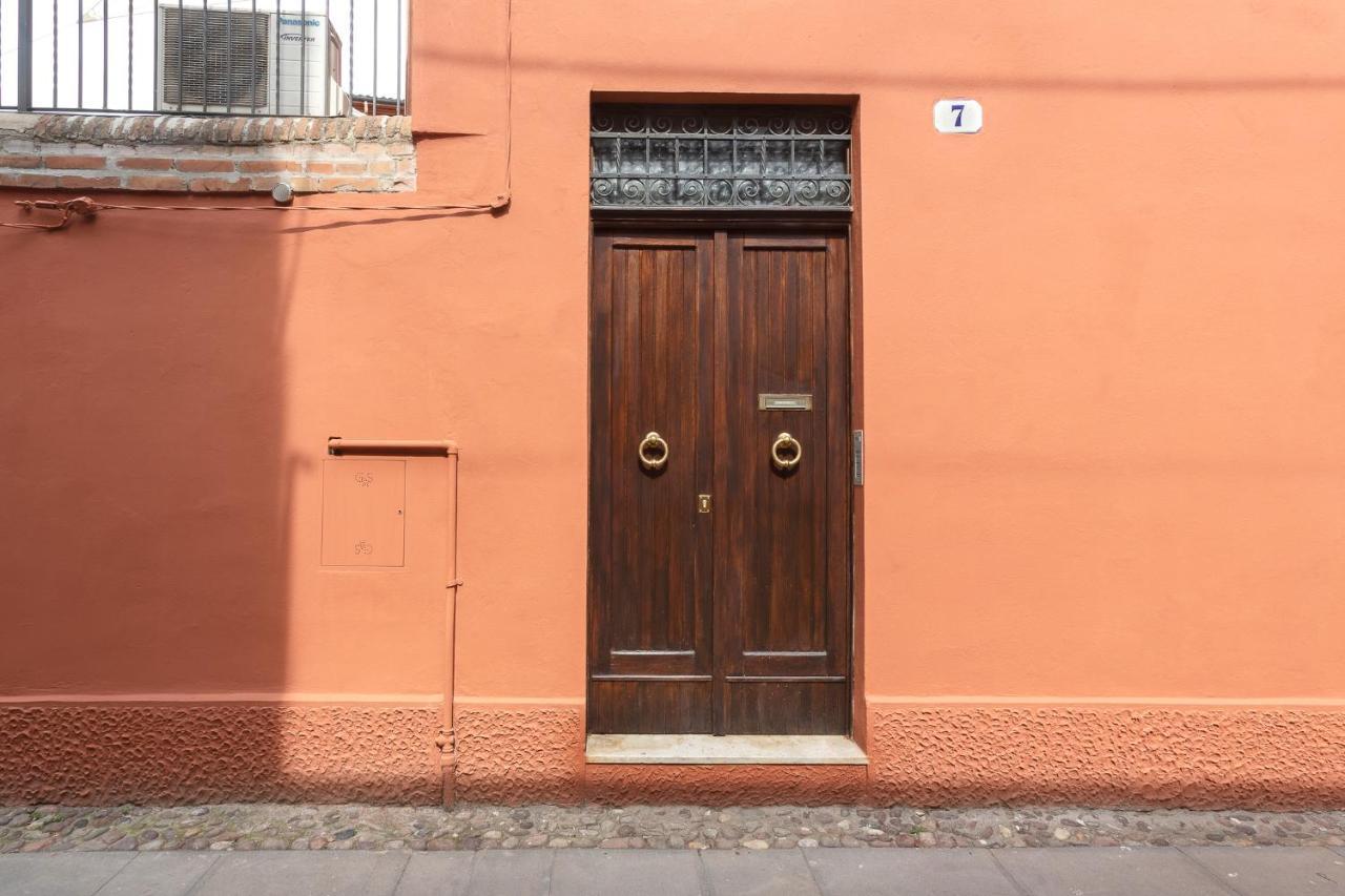 Ferrara Casa Dell'Archivolto Con Garage Apartment Екстериор снимка