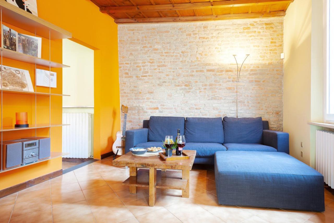 Ferrara Casa Dell'Archivolto Con Garage Apartment Екстериор снимка