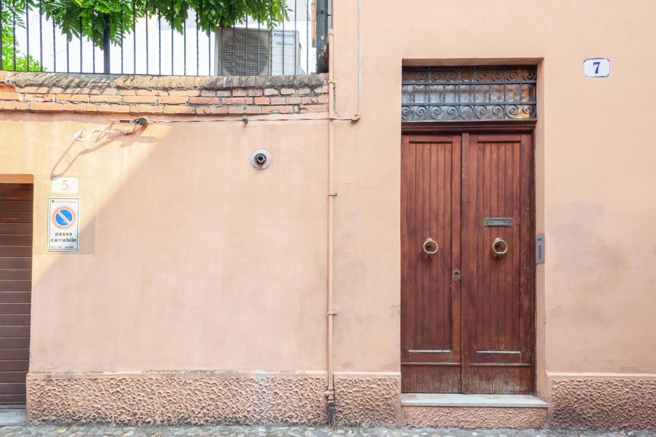 Ferrara Casa Dell'Archivolto Con Garage Apartment Екстериор снимка