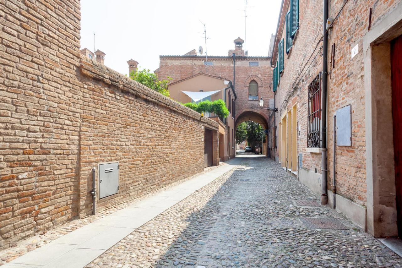 Ferrara Casa Dell'Archivolto Con Garage Apartment Екстериор снимка